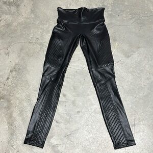 Spanx Faux Leather Moto Leggings / Size M‎ / Gg-14